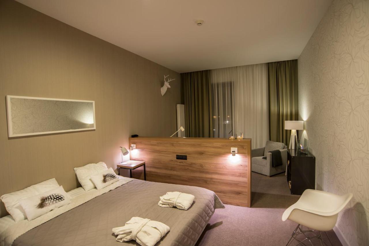 Hotel Bonifacio Spa&Sport Resort Sochocin Exterior photo